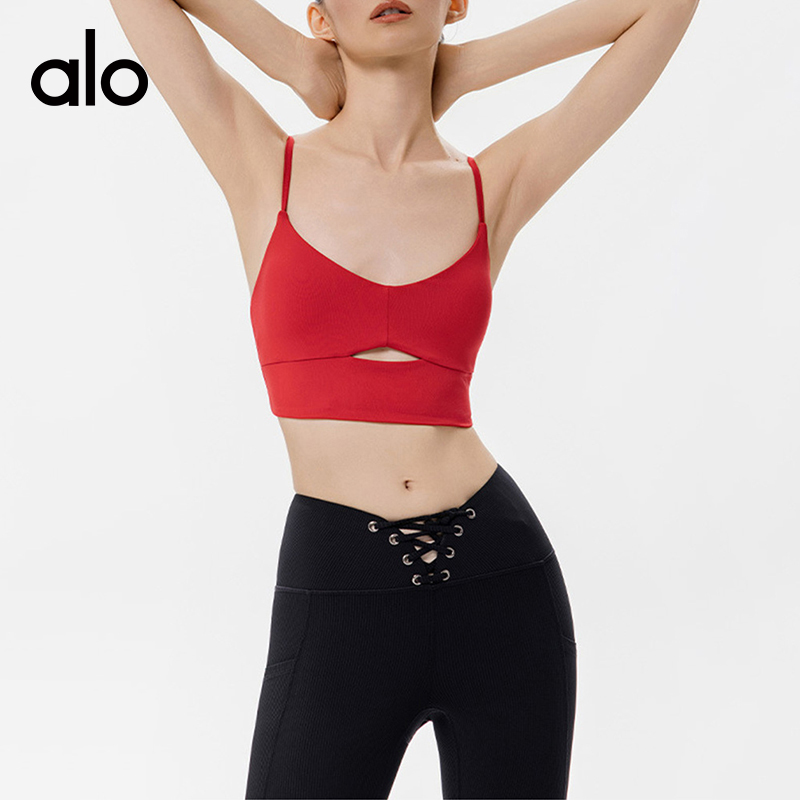 ALO YOGA💰83💎支持一件代发
aloyoga 裸感美背瑜伽内衣速干细肩带健身运动吊带背心
【品牌】ALO 
【款号】QS24381
【面料】聚酯纤维/氨纶
【颜色】黑色，灰色，红色
【尺码】S，M，L
 专柜同款品质，厂家直销，货源充足，售后保障