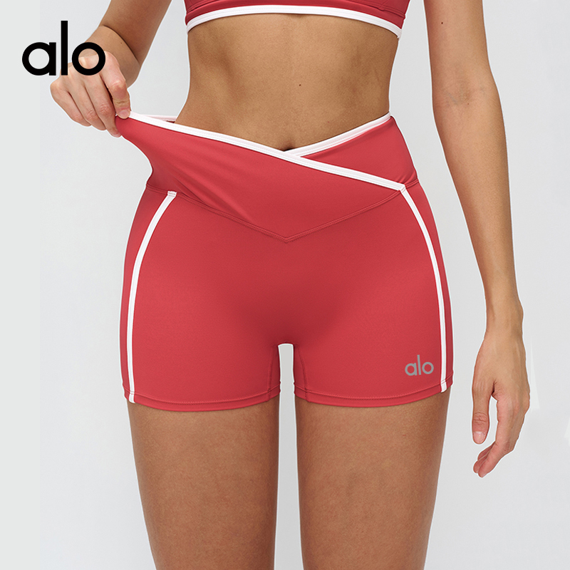 ALO YOGA💰78💎支持一件代发
aloyoga 裸感撞色瑜伽裤交叉腰头紧身跑步健身运动短裤
【品牌】ALO 
【款号】EDK9528
【面料】锦纶/氨纶
【颜色】高级黑，徽章蓝，树莓红，樱花粉
【尺码】S，M，L，XL
专柜同款品质，厂家直销，货源充足，售后保障