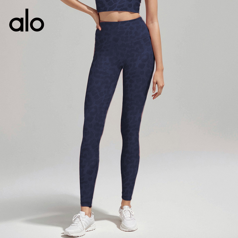 ALO YOGA💰158💎支持一件代发
aloyoga 豹纹印花瑜伽文胸高弹美背紧身长裤运动套装
【品牌】ALO 
【款号】TZ055
【面料】锦纶/氨纶
【颜色】赤红豹纹，紫影豹纹，云雪豹纹，夜灵豹纹，深灰豹纹，闪电豹纹，南极豹纹，美洲豹纹，黑色豹纹，丛林豹纹
【尺码】S/2，M/4，L/6，XL/8，XXL/10
专柜同款品质，厂家直销，货源充足，售后保障