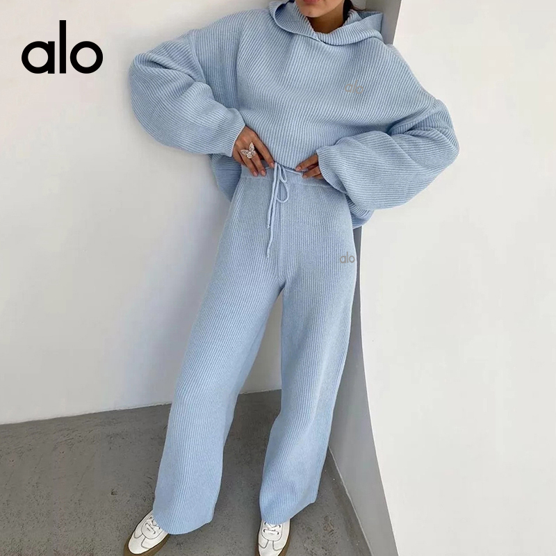 ALO YOGA💰128💎支持一件代发
aloyoga 秋冬亲肤运动卫衣套装休闲宽松运动健身长裤
【品牌】ALO 
【款号】TZ1930
【面料】混纺棉/氨纶
【颜色】蓝色，黑色，白色，杏色
【尺码】S，M，L，XL
专柜同款品质，厂家直销，货源充足，售后保障