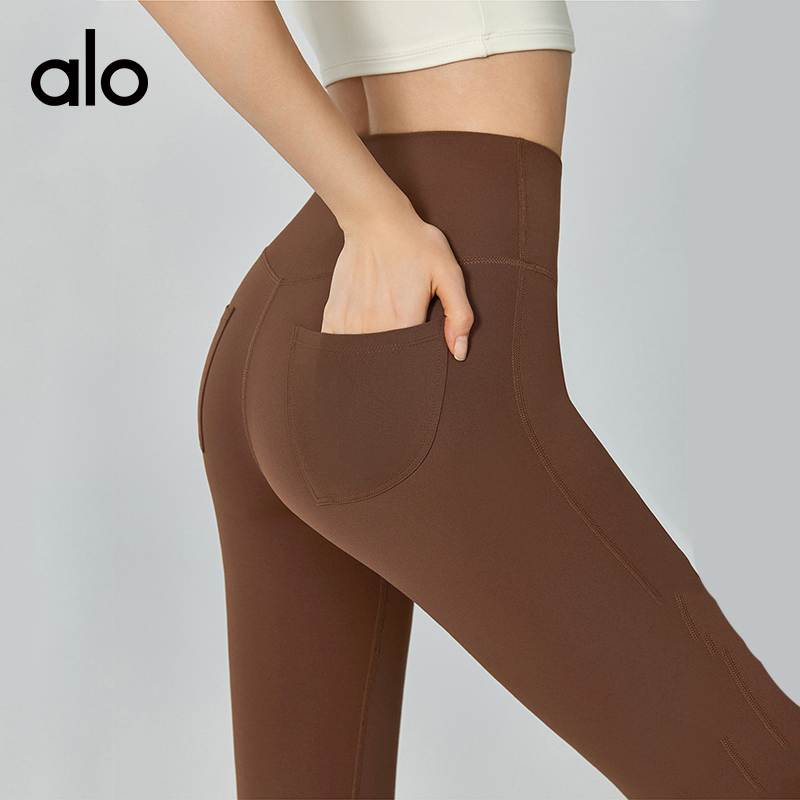 ALO YOGA 💰88💎支持一件代发
aloyoga 小个子高腰提臀健身微喇裤休闲外穿紧身瑜伽裤
【品牌】AlO
【款号】DWPS124025
【面料】锦纶/氨纶
【颜色】莓果红，板栗色，军绿色，海岩灰，黑色
【尺码】S，M，L，XL
 专柜同款品质，厂家直销，货源充足，售后保障