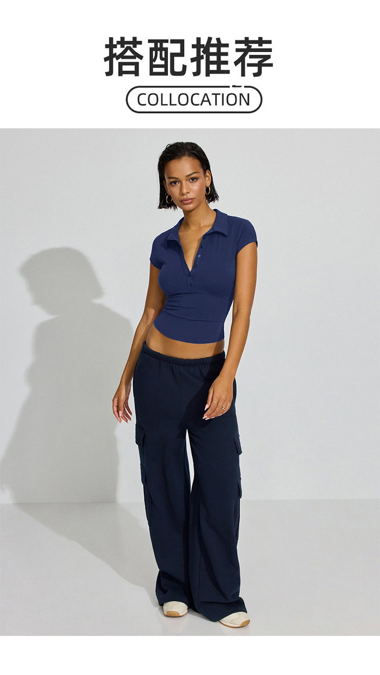 ALOYOGA 💰78💎支持一件代发
aloyoga 裸感翻领纽扣短袖紧身运动收腰百搭健身上衣
【品牌】AlO
【款号】E25T1306
【面料】聚酯纤维/氨纶
【颜色】大白色，黑色，藏蓝色，咖啡色
【尺码】S，M，L，XL
 专柜同款品质，厂家直销，货源充足，售后保障