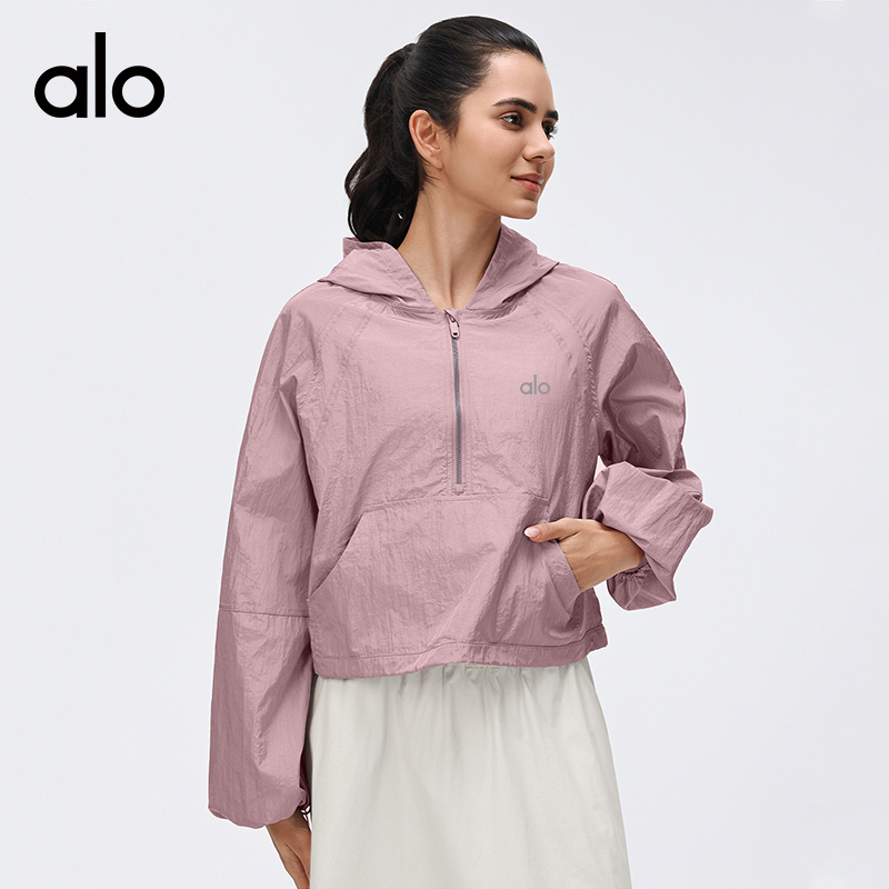 ALOYOGA 💰123💎支持一件代发
aloyoga 防风防水连帽风衣半拉链短款宽松健身运动外套
【品牌】AlO
【款号】D26004
【面料】尼龙
【颜色】薰衣草霜紫，纯白色，舞动黄，朦胧粉，黑色
【尺码】2/4，6/8，10/12
 专柜同款品质，厂家直销，货源充足，售后保障