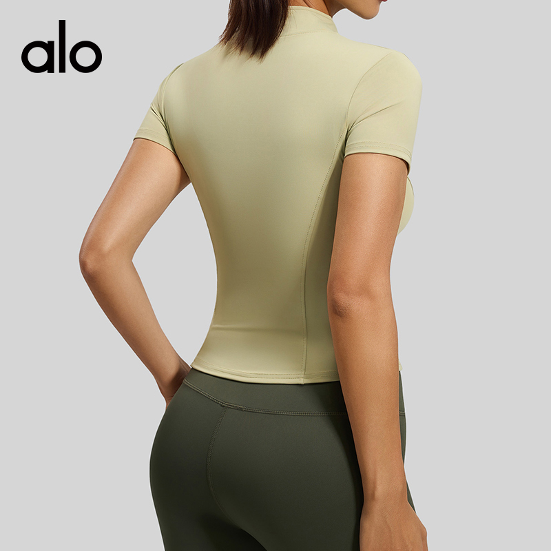 ALOYOGA 💰78💎支持一件代发
aloyoga 高弹瑜伽服短袖紧身跑步裸感健身运动上衣外套
【品牌】AlO
【款号】JYMW040
【面料】聚酯纤维/氨纶
【颜色】豆蔻绿，蒸馏咖啡，星耀黑，象牙白，浅霜蓝，可可色，香鲸蓝，海岩灰，粉钻色
【尺码】S，M，L，XL，2XL
 专柜同款品质，厂家直销，货源充足，售后保障