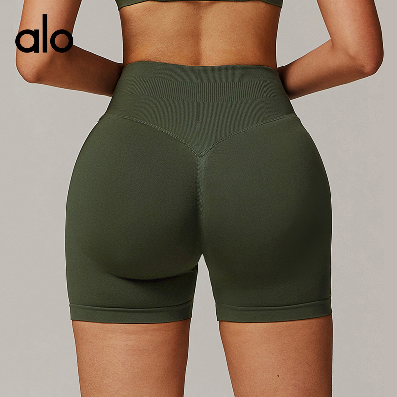 Alo Airlift shorts training pink yoga