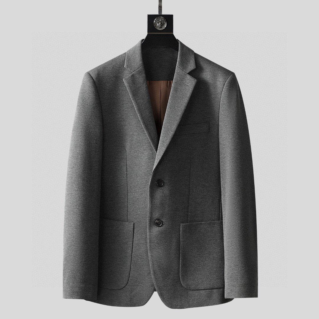 NO:117926,Zeg**) Classic work Men's wool-blend casual suit set Blend fabric, comfortable, natural and breathable, fashionable appearance, exquisite style, and fine workmanship. Each structure of the suit is satisfied with every part, with straight lines, three-dimensional cut, and stylish upper body effect. The classic single-breasted style is clean and neat, and a little waist-hugging style, which can well modify the body and cover up the small flaws of the figure. The style is elegant, the upper body is comfortable and breathable, and the atmospheric small reel collar is fashionable and handsome. M-3XL, business suit, alexander wang19860909杰*亚 (Zeg**) 经典之作 男士羊毛混纺休闲西服套装 混纺面料,舒适自然透气,外观时尚,版型考究,做工精细.西装的每个结构都满足于每一部位,线条轮廓立挺,裁剪立体化,上身效果有型.经典的单排扣 干净利落,又带点小收腰的版型,能很好的修饰身形,掩盖身材的小瑕疵,款式落落大方,上身舒适透气,大气的小翻驳领,时尚帅气有范 M-3XL,,business suit,alexander wang,Men's clothing