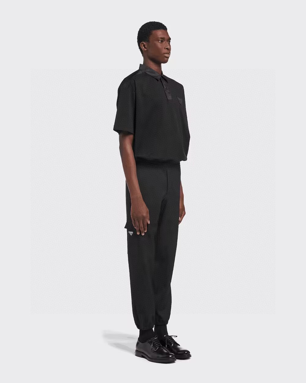 NO:116459,R*ADA (Su Lada) 2025 new casual pants!  Luxurious classic triangle-stand-large overalls design!  Casual fashion trendy style, elastic waist casual pants, classic and versatile, luxury brand classic elements, classic casual straight-piece design!  It greatly improves matching. The fitting style is the insertion bag on both sides. It is made of Tencel, spandex and cotton. It is skin-friendly, soft and breathable, and has a good feeling of wearing. It is worth buying!  M-3XL, alexander wang19860909R*ADA（谱啦达）2025新款休闲裤！奢华经典三角标大工装裤设计！休闲时尚潮范,松紧腰休闲裤 经典百搭 奢华品牌经典元素 经典休闲直筒设计！大大提升了搭配性 合体的版型 两侧插袋 采用天丝加氨纶加棉材质 亲肤柔软透气,有着很好的穿着体感 ,值得入手！M-3XL,,alexander wang,Men's clothing