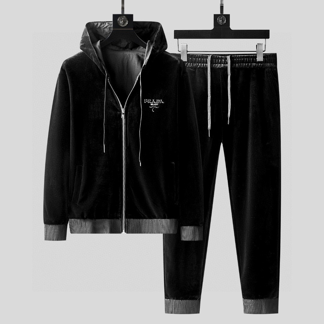 NO:117939,R*ADA (Pulada) counter is released simultaneously. Men's hooded velvet suit. Customized fabrics include wool and soft draping, with a texture, top-fitting effect, fashionable and versatile!  M-3XL, Hats,alexander wang19860909R*ADA（谱啦达）专柜同步发售 男士连帽丝绒套装 定制面料含羊毛软糯垂坠有质感,上身修身效果一流, 时尚百搭有档次！ M-3XL,,hats,alexander wang,Men's clothing