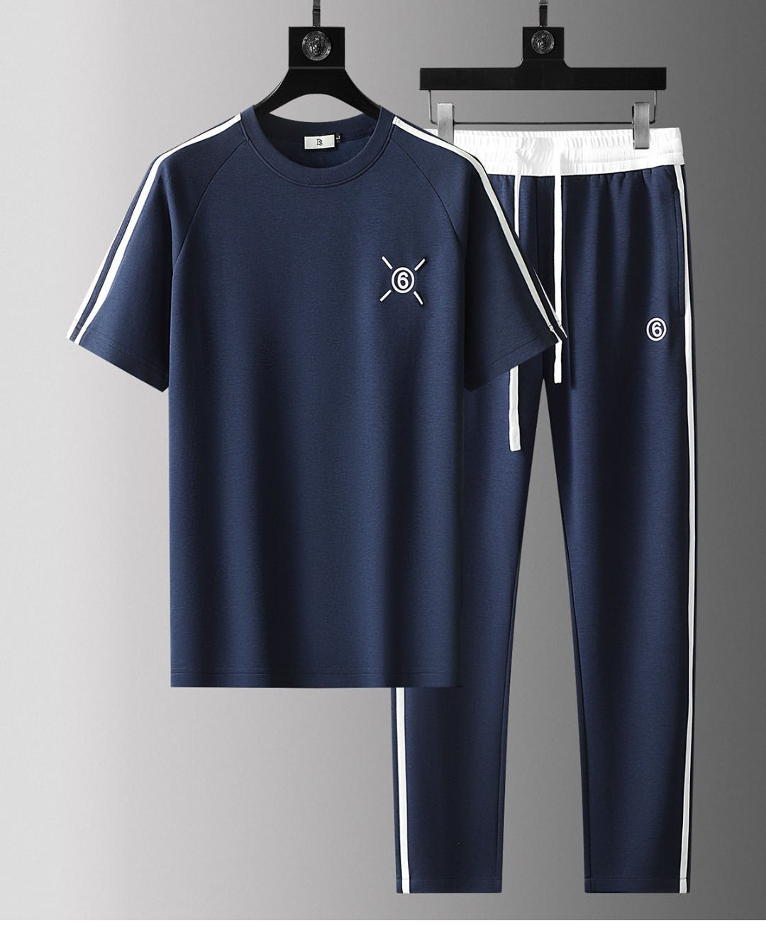 NO:119676,Martin Margira.Ss summer fashion men's round neck short-sleeved suit, overseas counter synchronized, luxury high-end top-grade fabrics, anyone can easily drive, imported custom high-end fabrics, soft and comfortable and stylish, sweat-absorbing and breathable, luxury classic brand logo design, luxury fashion craft styles, foreign trade company orders, domestic first-line OEM factories, customized high-density fabrics, luxury classic designs, fashion essentials!  Highly recommend buying M-4XL,,masion margiela,T-shirt,alexander wang19860909马丁马吉拉.Ss夏季时尚男士圆领短袖套装 海外专柜同步 奢华高级顶级面料 任何人都可以轻松驾驶 进口定制高档面料 手软舒适有型 吸汗透气 ,奢华经典品牌logo设计 奢华时尚工艺款式,外贸公司订单,国内一线代工厂出品,订制高密度面料,奢华经典设计,时尚必备单品！强烈推荐购入 M-4XL,,masion margiela,T-shirt,alexander wang,Men's clothing