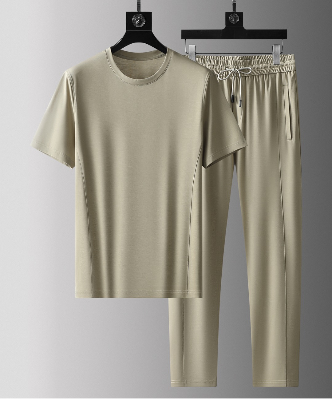 NO:142831,GU*CCI (Guchi) 2025SS Spring and Summer Series New Style is launched. World-renowned luxury brand. Summer Men's Short Sleeve Set High Quality Original Single Product Set. Use imported original single fabrics, seasonal fashion trends, versatile and popular. Simple and elegant, precise turning work, let you reach the pinnacle of fashion. M-4XL, T-shirt, alexander wang19860909GU*CCI（古池）2025SS春夏系列新式上线 世界知名奢侈品牌.夏季男士短袖套装 高品质 原单货套装 采用进口原单面料 ,当季时尚潮流款,百搭爆款.简洁大方,精密的车工,让您走在时尚的顶峰 M-4XL,,T-shirt,alexander wang,Men's clothing