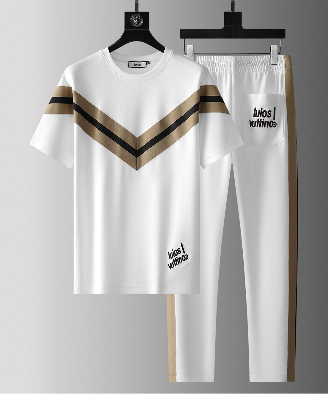 NO:142879,L Donkey Brand Classic Styles Overseas Counter Synchronization Luxury High-end Top Fabrics Anyone can drive easily Imported custom high-end splicing design fabrics Soft hand, comfortable and stylish, sweat-absorbing and breathable, luxury classic brand logo design Luxury fashion craft styles, foreign trade company orders, domestic first-line OEM factories, customized high-density fabrics, luxury classic designs, fashion essentials!  Highly recommend buying M-4XL, louis vuitton,alexander wang19860909L 驴牌 经典款式 海外专柜同步 奢华高级顶级面料 任何人都可以轻松驾驶 进口定制高档拼接设计面料 手软舒适有型 吸汗透气 ,奢华经典品牌logo设计 奢华时尚工艺款式,外贸公司订单,国内一线代工厂出品,订制高密度面料,奢华经典设计,时尚必备单品！强烈推荐购入 M-4XL,,louis vuitton,alexander wang,Men's clothing