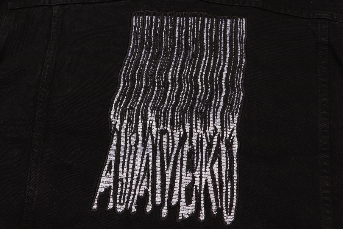 High-End SHUI Jacket with Sanskrit Embroidery and Japanese Imports - 图片 6