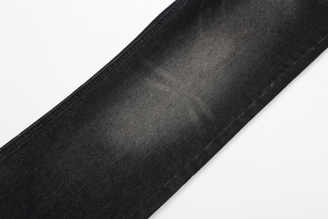 Celine Wesley Black Jeans with Unique Manual Polishing and Dye Spray Technology - 图片 7