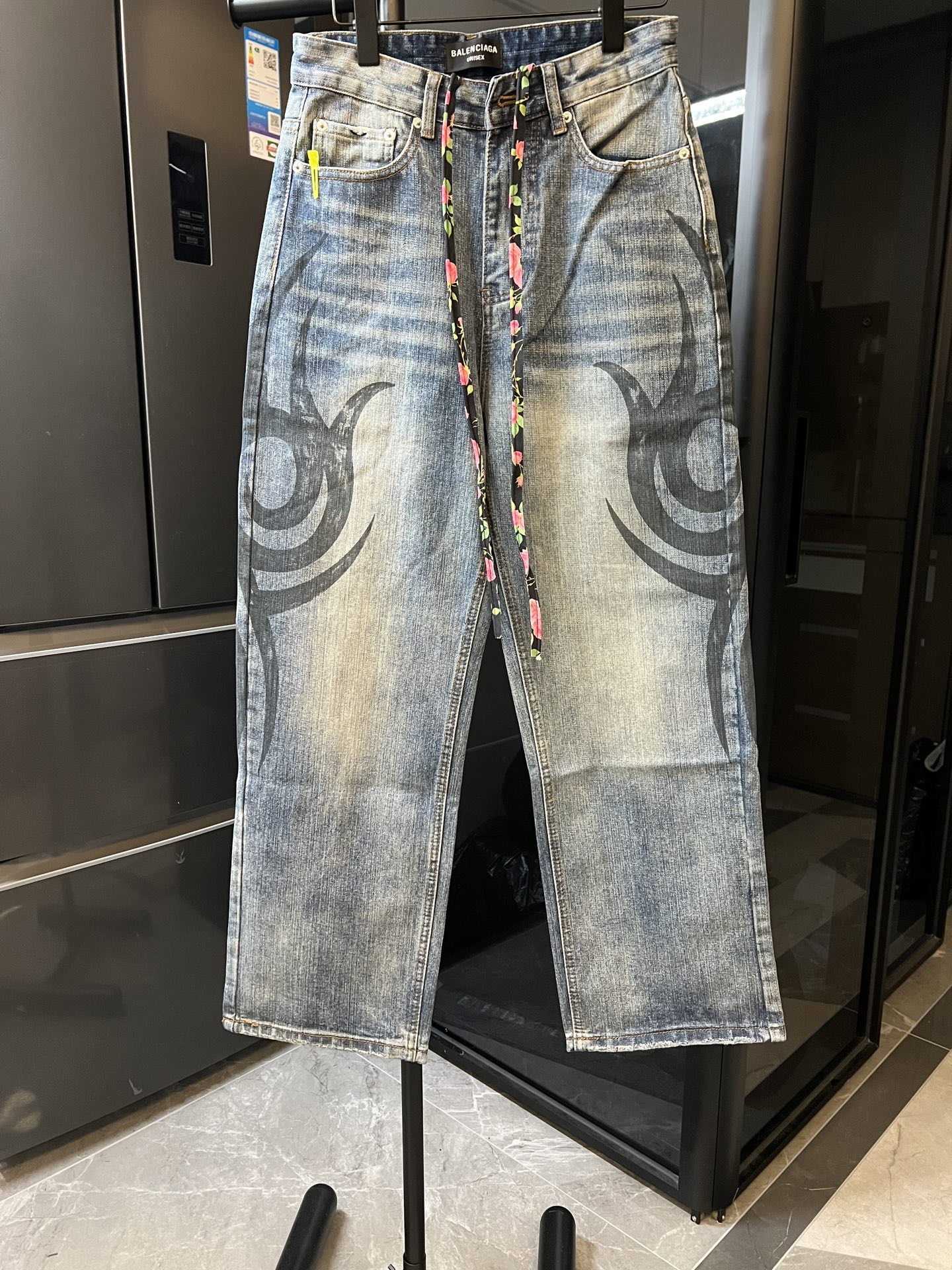 P130 [al día siguiente] BALENCIAGA/París 25Ss b familia milenaria diseño de dragón pintado a mano grafiti recto pierna …