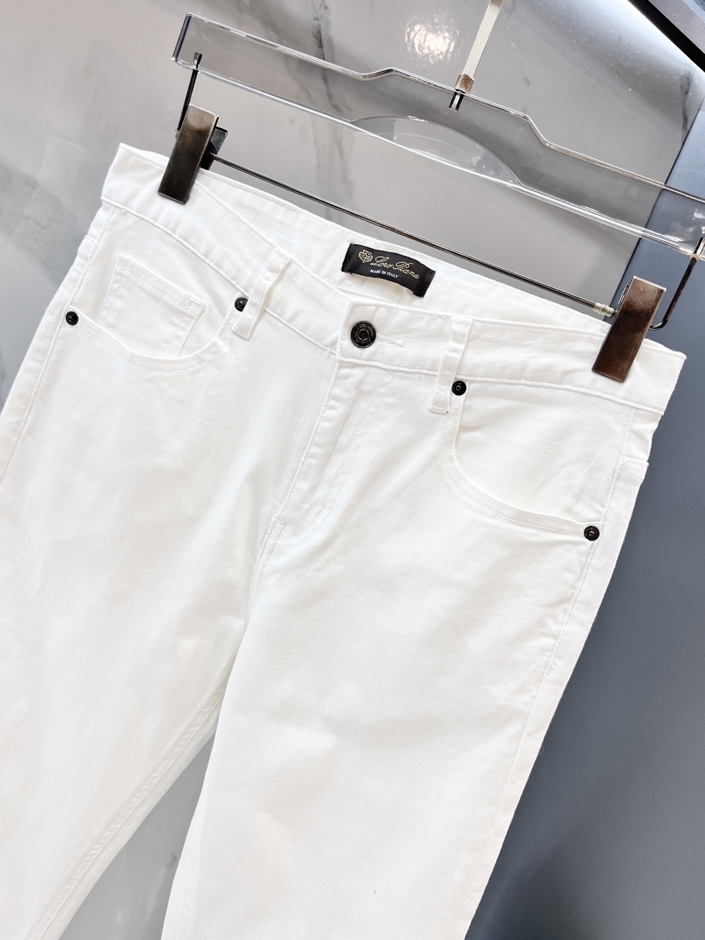 New Man Jeans with Back Pocket Letter Logo Print in One Size, Various Sizes 29-36 - 图片 3