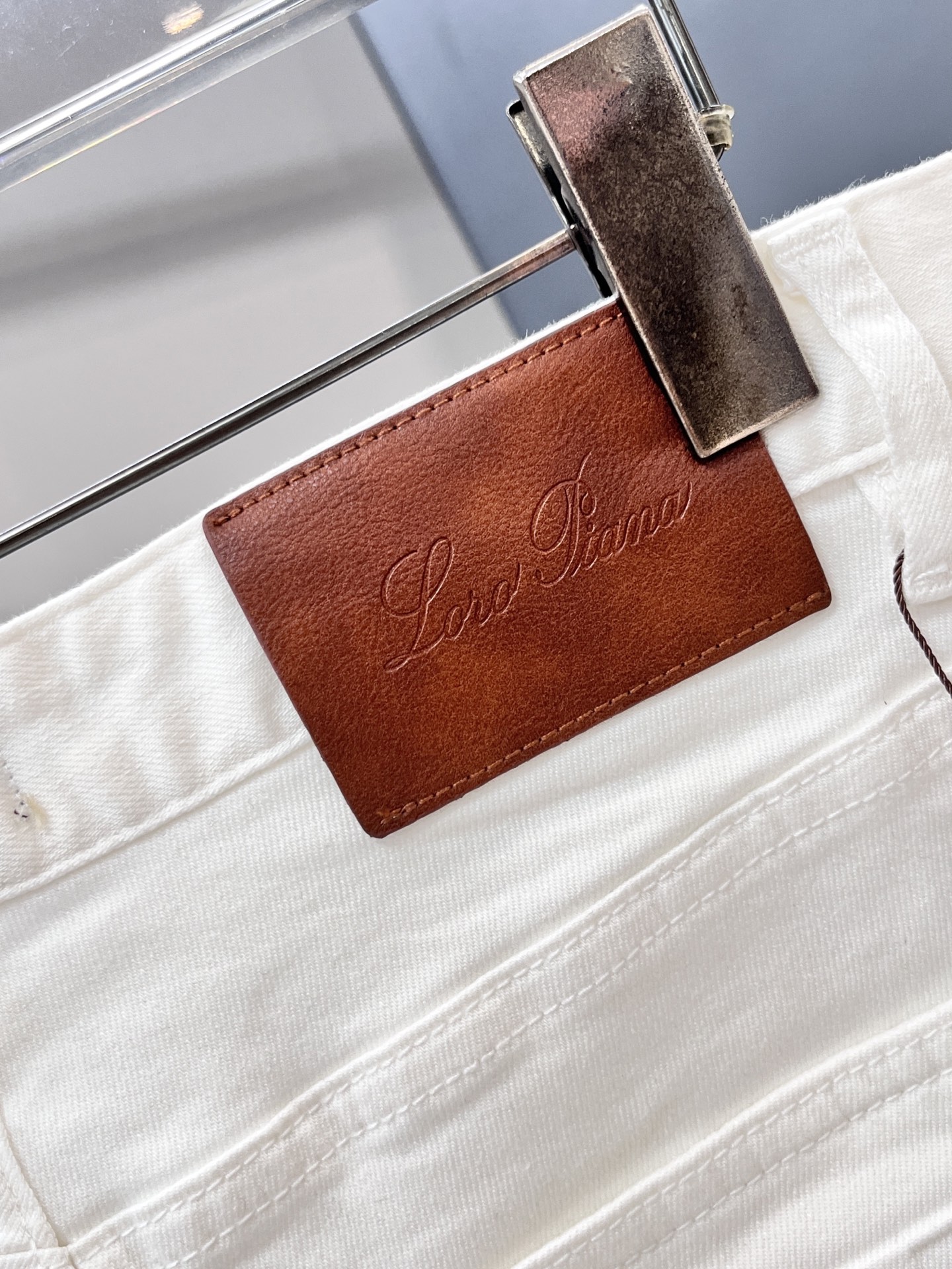 New Man Jeans with Back Pocket Letter Logo Print in One Size, Various Sizes 29-36 - 图片 8