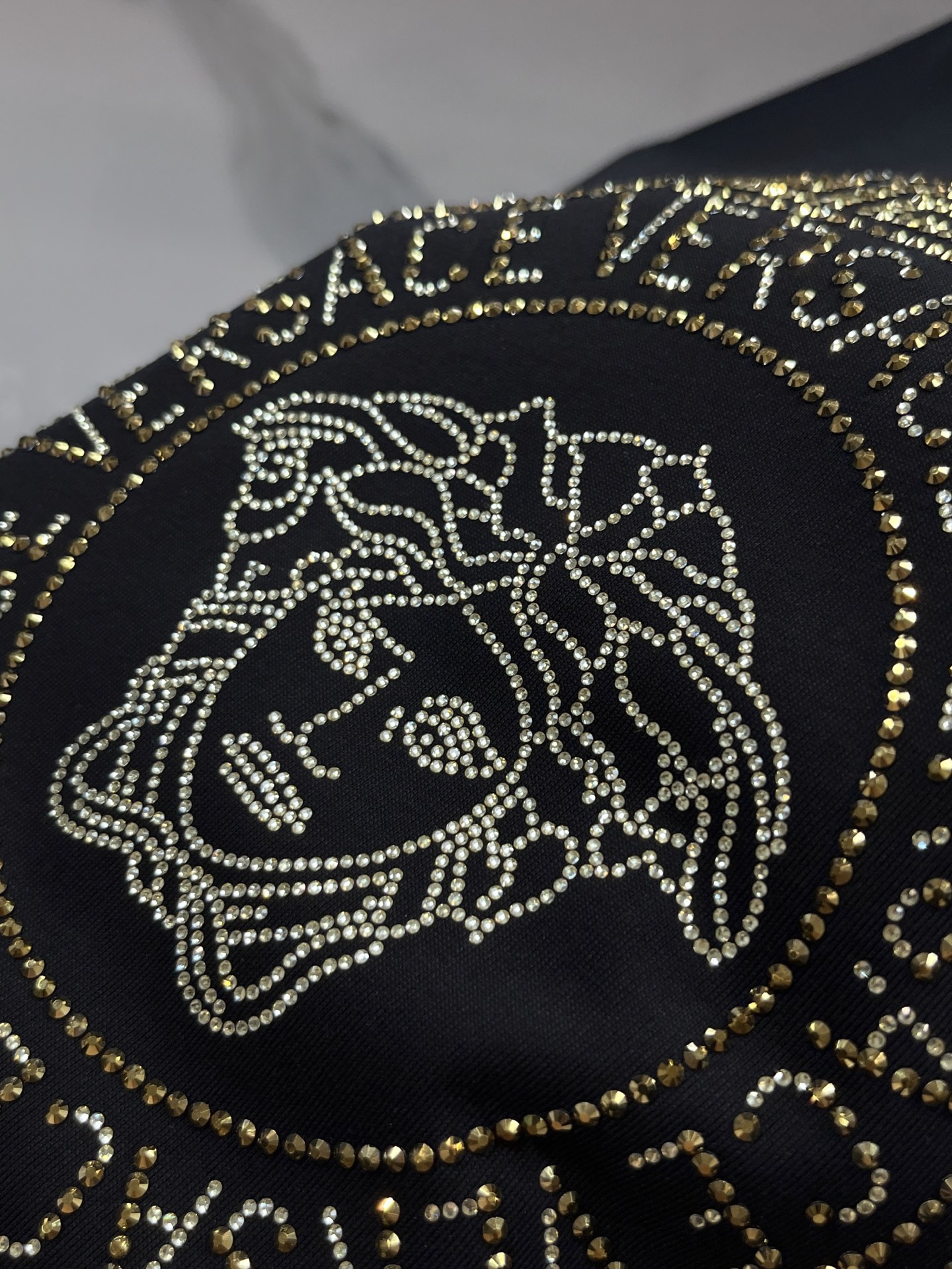 范思哲 2025春夏装欧洲GW专柜新款 走秀网红款定制 顶级原单时尚休闲短袖T恤。25ss潮人网红必备单