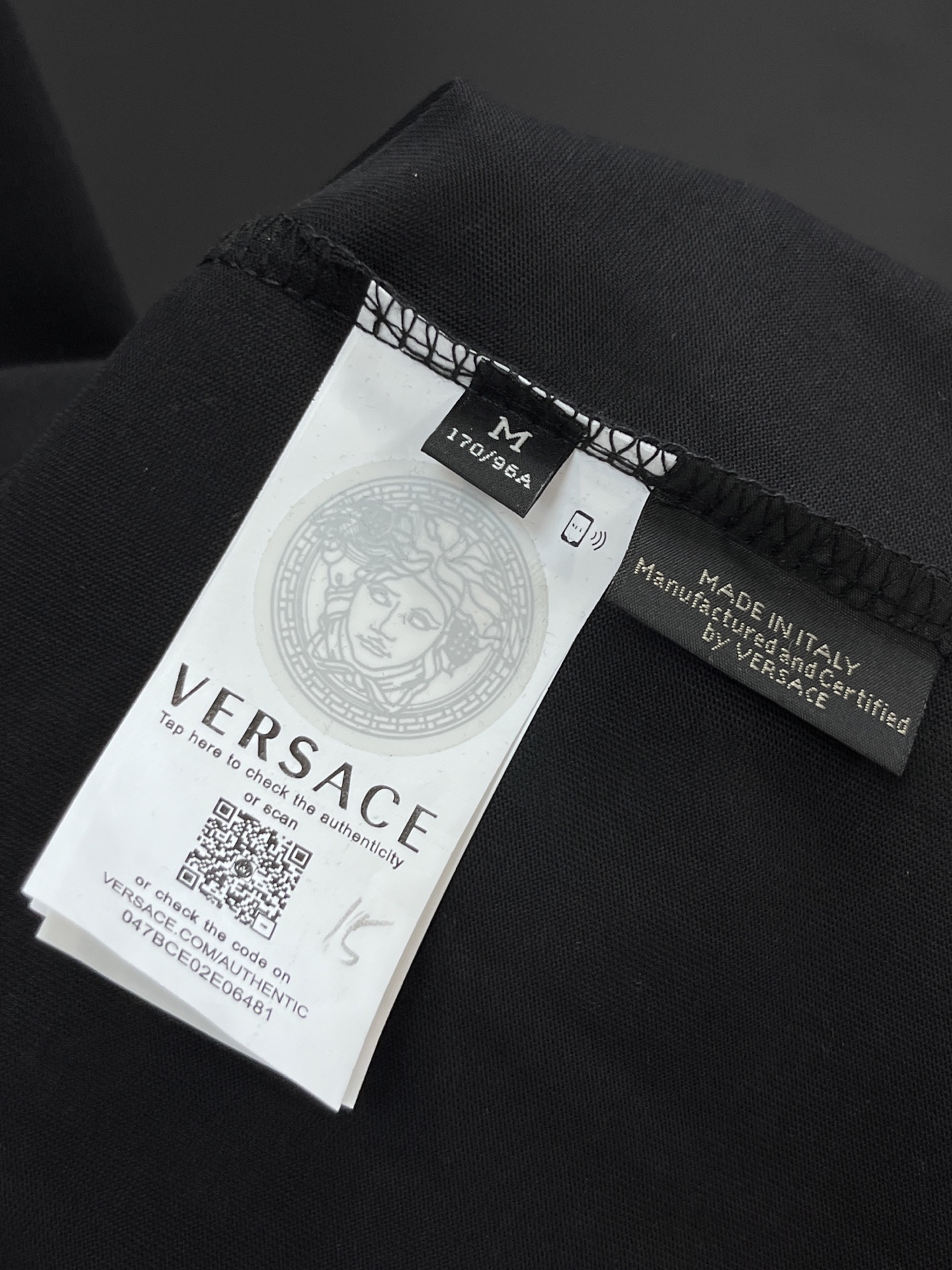 范思哲 2025春夏装欧洲GW专柜新款 走秀网红款定制 顶级原单时尚休闲短袖T恤。25ss潮人网红必备单