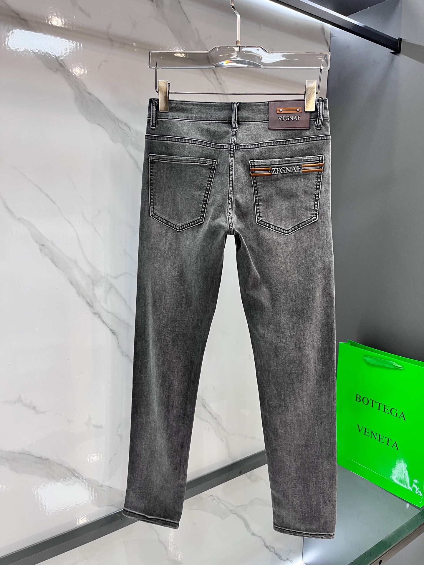 杰尼亚 2025SS早春新品薄款重工休闲牛仔裤👖，进口优质水洗弹力面料，上身舒适透气有弹力，客供五金辅料