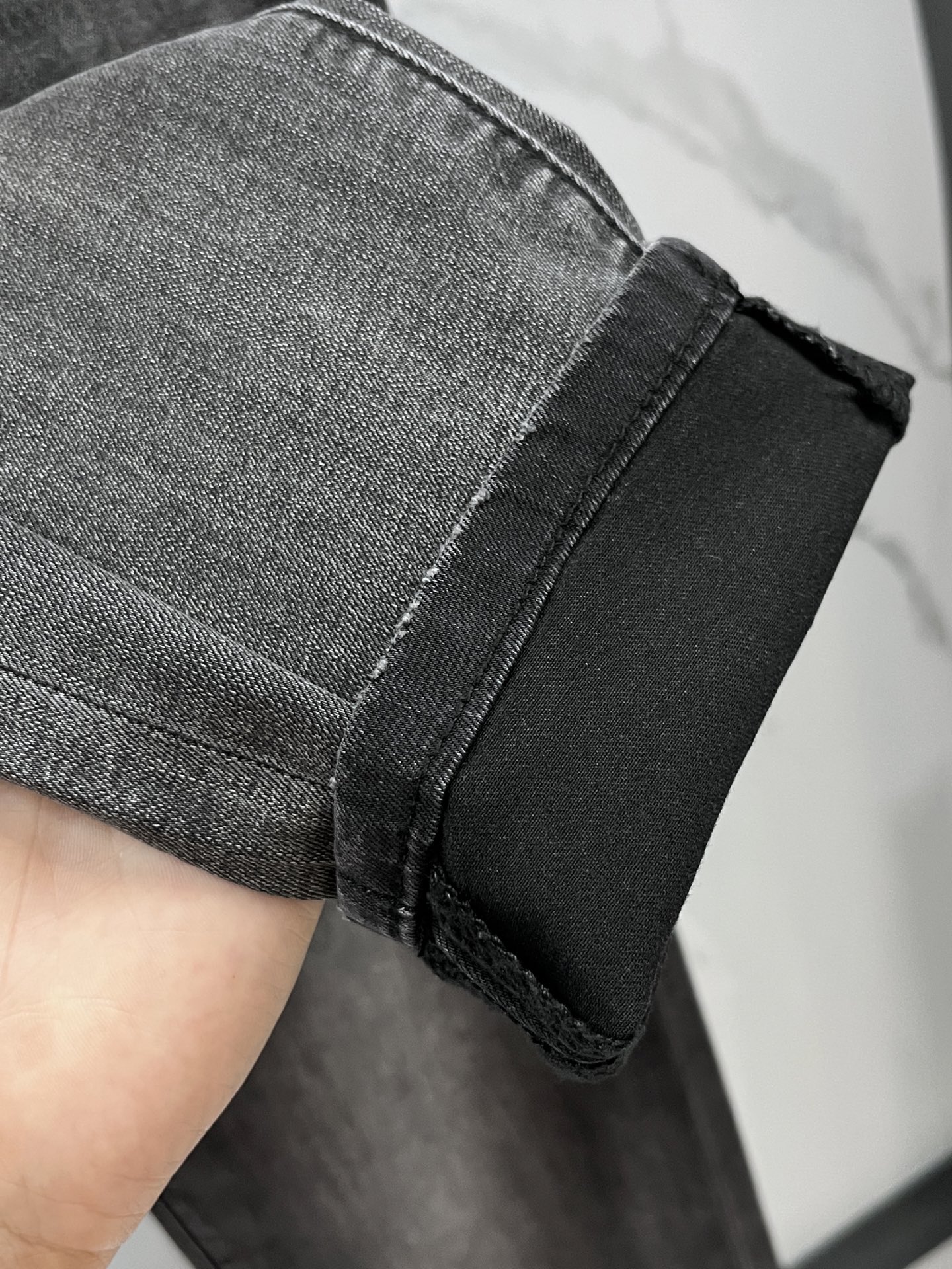 杰尼亚 2025SS早春新品薄款重工休闲牛仔裤👖，进口优质水洗弹力面料，上身舒适透气有弹力，客供五金辅料