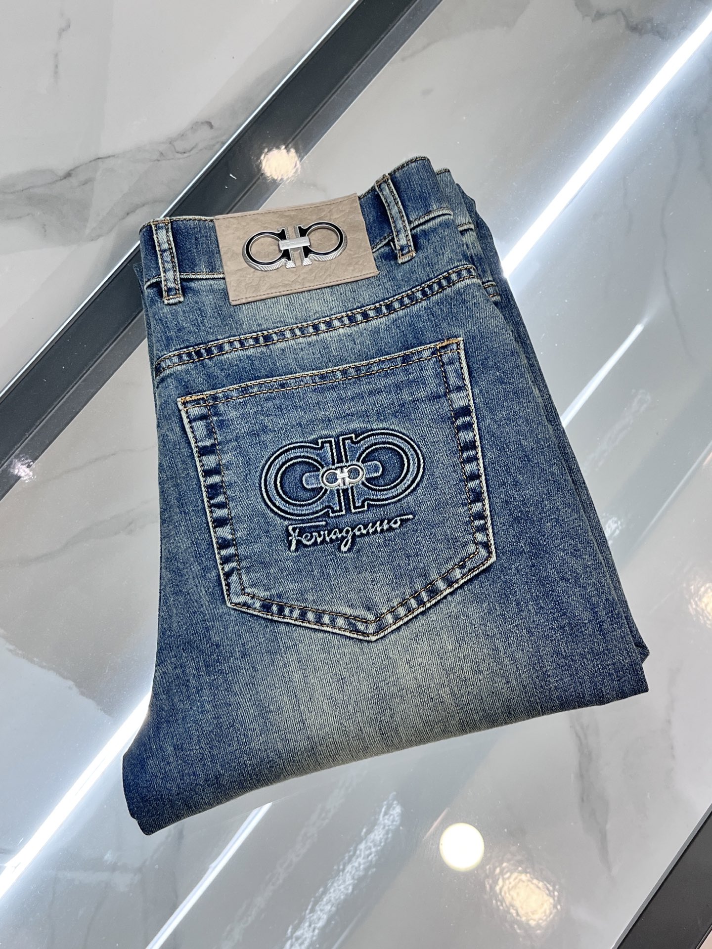 High-quality Water-washed Jeans: Feragmu 2025SS Collection, Size 29-38