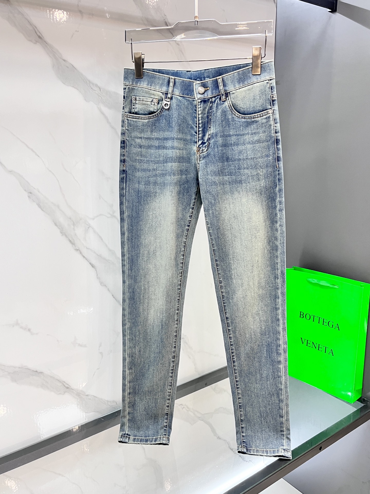 High-quality Water-washed Jeans: Feragmu 2025SS Collection, Size 29-38 - 图片 2
