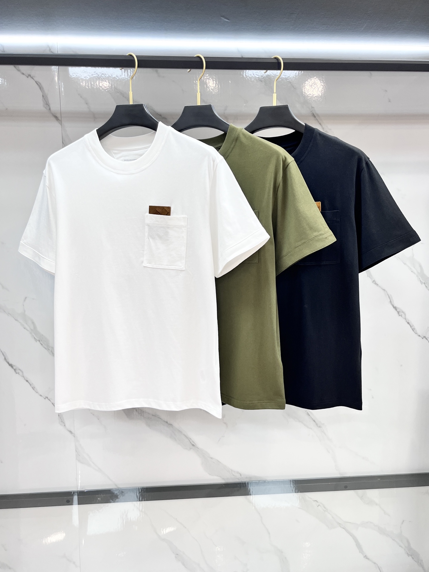 High-Quality Cotton T-shirt with Velvet Details and Fine Embroidery, Sizes M-XXXL - 图片 4