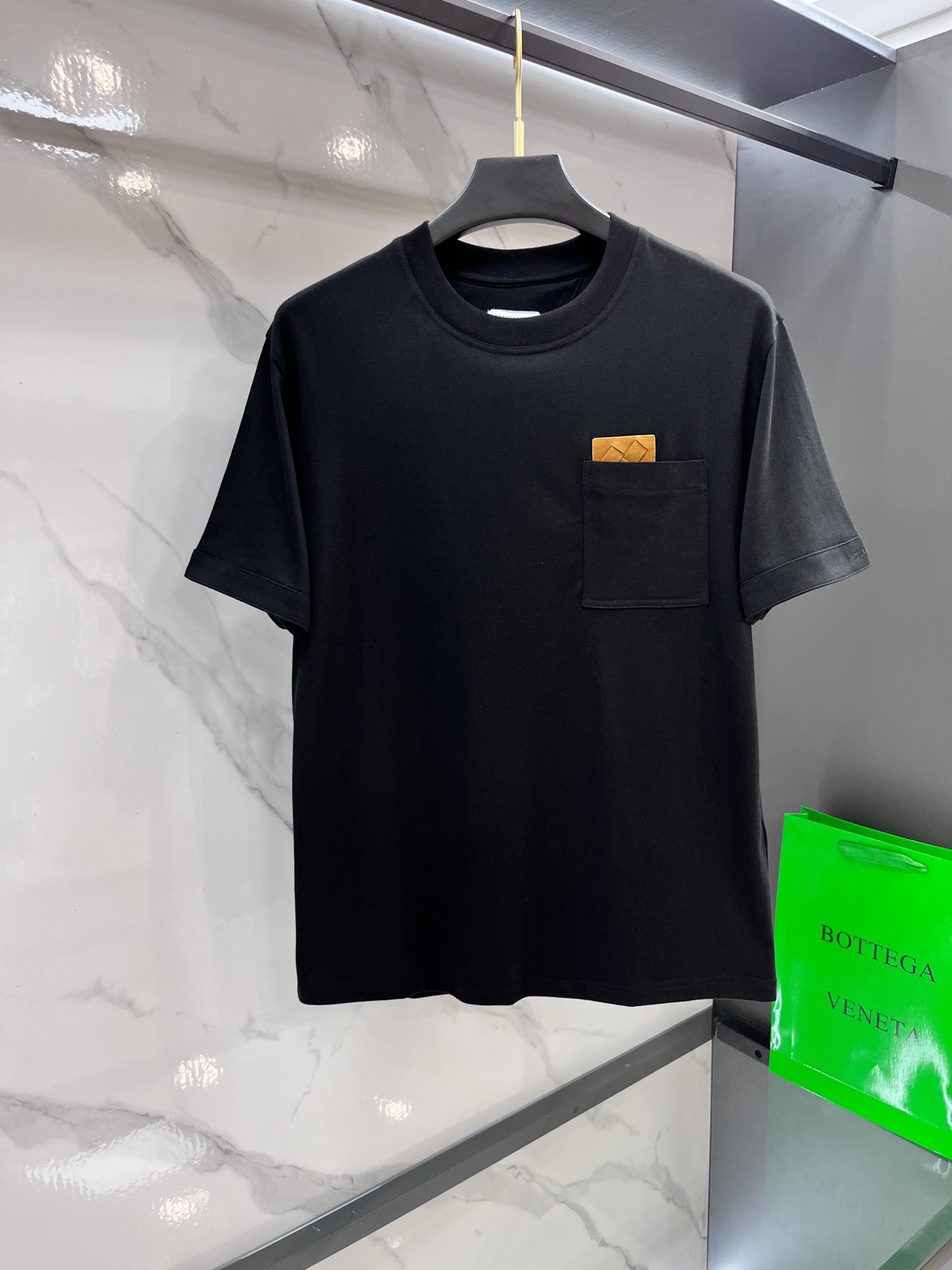 High-Quality Cotton T-shirt with Velvet Details and Fine Embroidery, Sizes M-XXXL - 图片 1