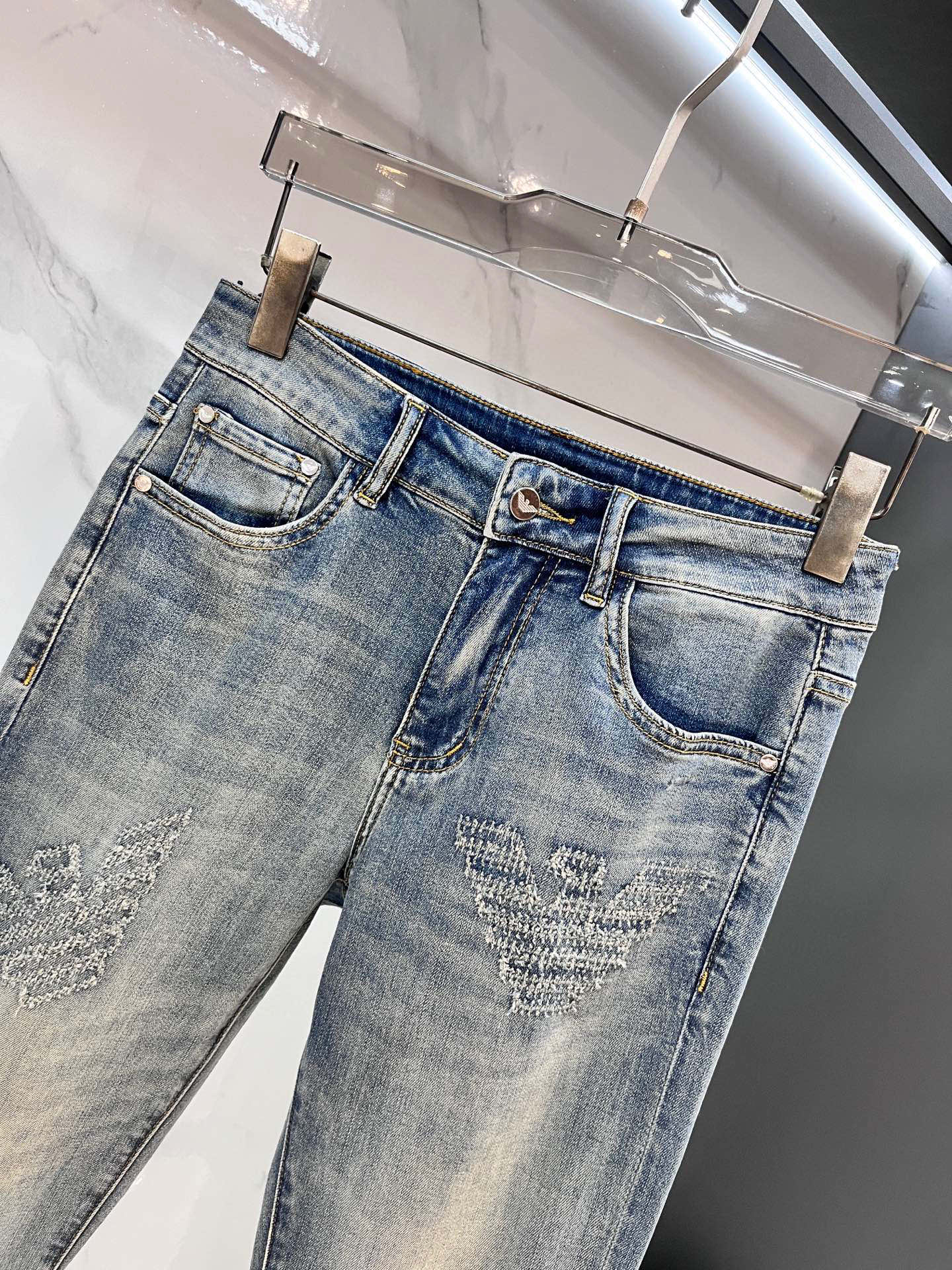 2025SS Amani Jeans: High-Quality Water-Washing Fabric for Ultimate Comfort - 图片 4
