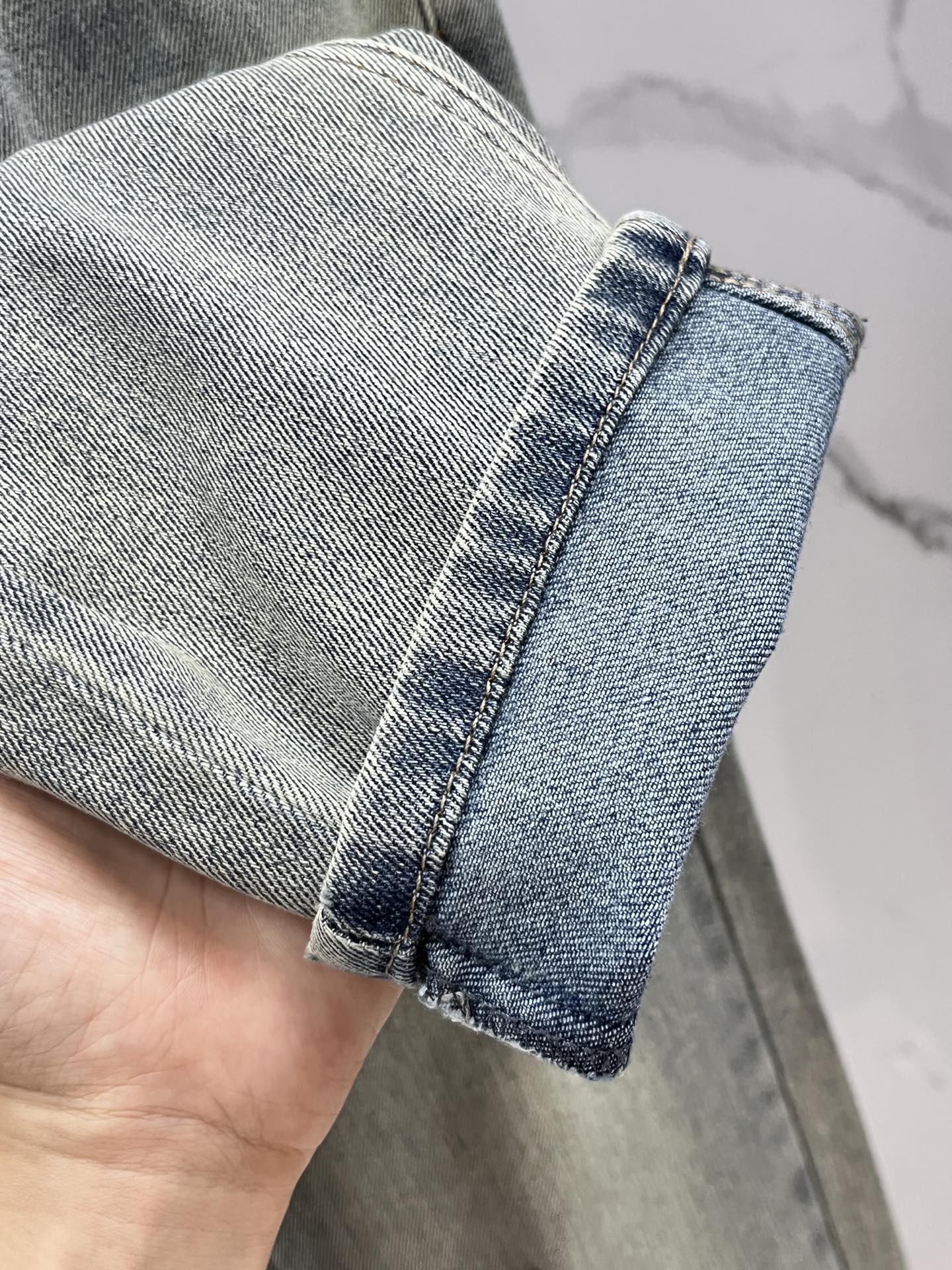 巴宝莉 2025SS早春新品薄款重工休闲牛仔裤👖，进口优质水洗弹力面料，上身舒适透气有弹力，客供五金辅料