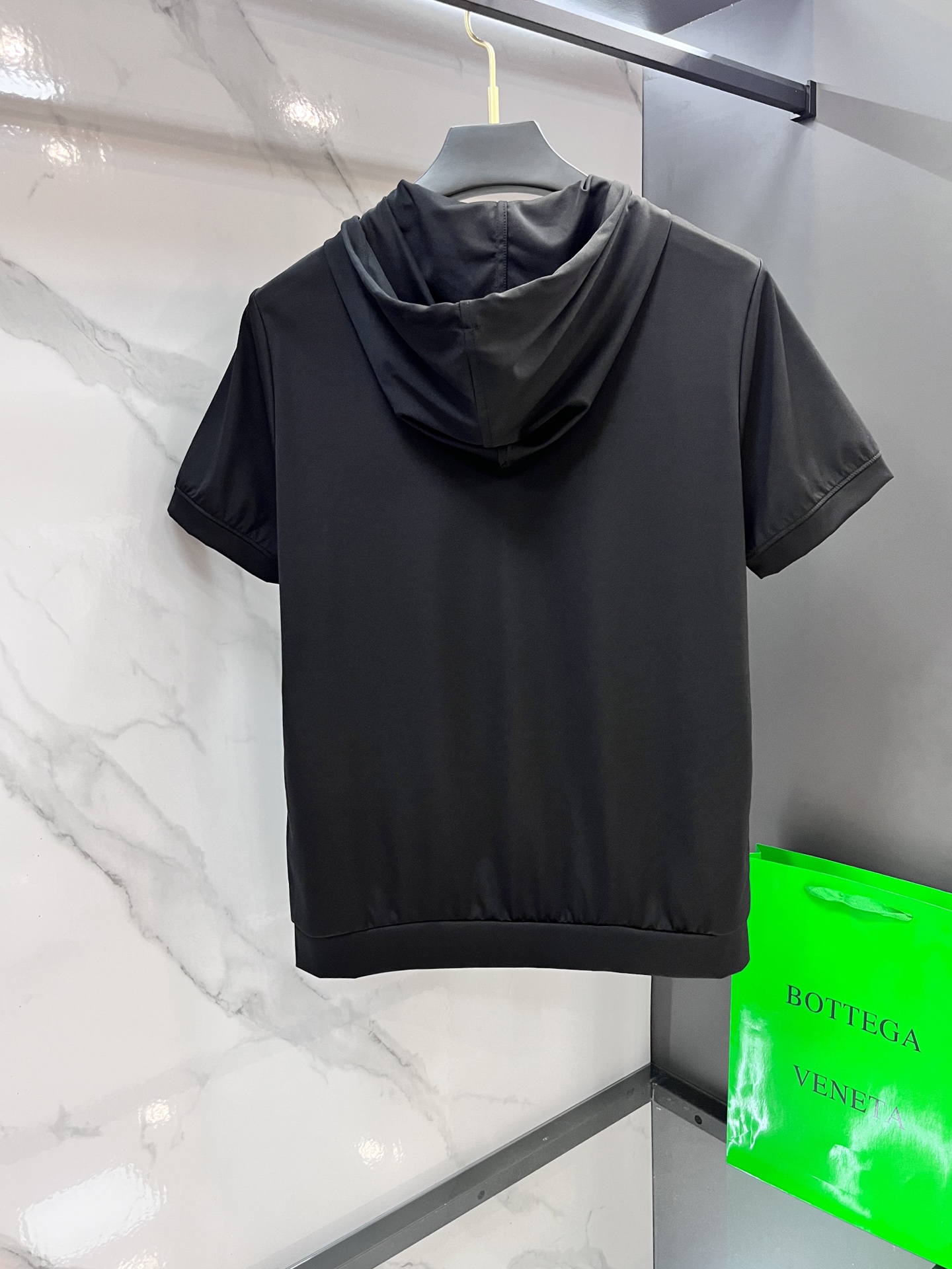 “Prada 2025 Multi-Time Wear Zipper: Classic Brand Letter Label for Foreign Trade Orders” - 图片 5