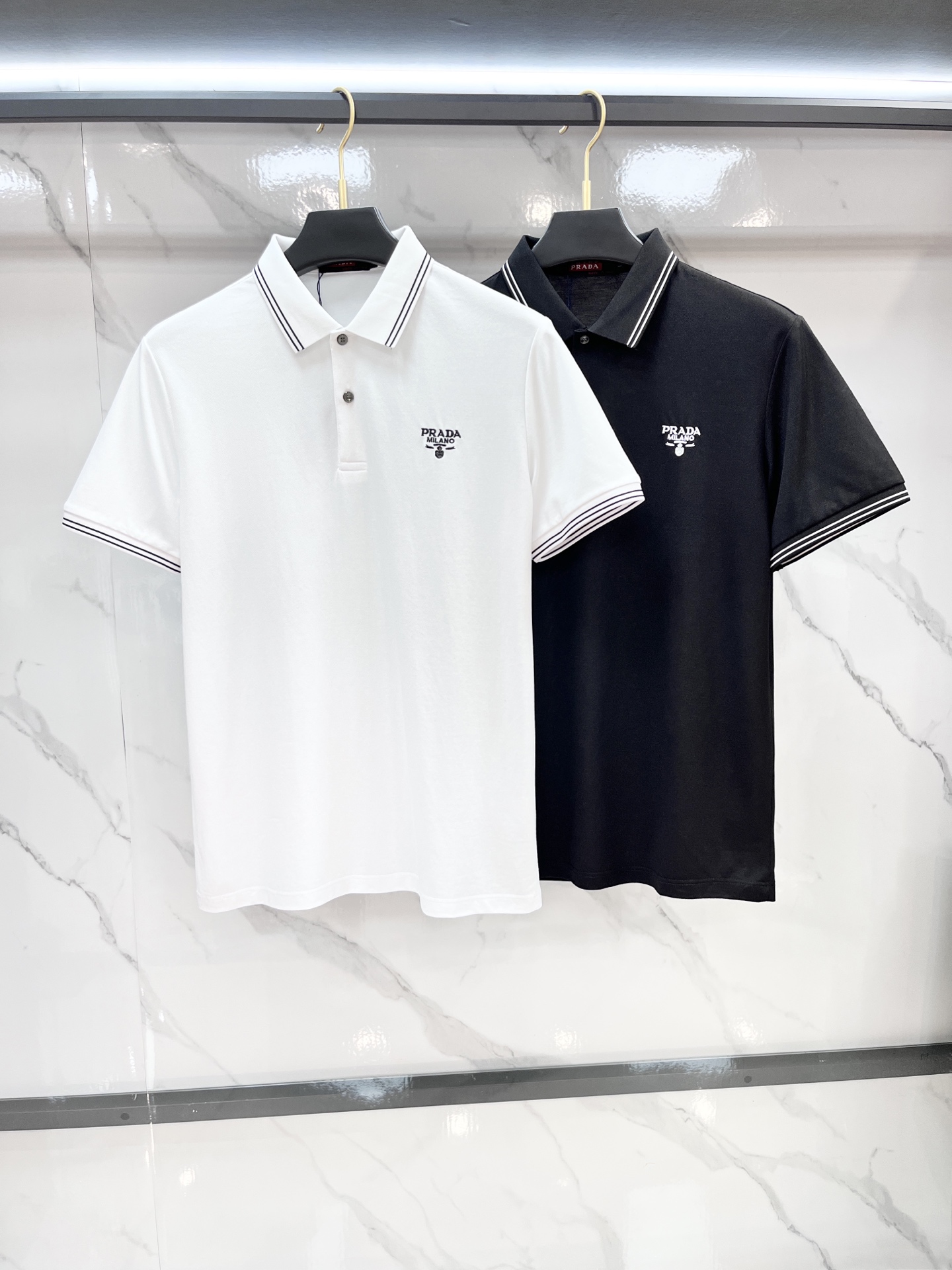 Prada 2026新款高端商务Polo 白领 单位人士必入单品！ 休闲商务翻领短袖，科技面料，体感非常