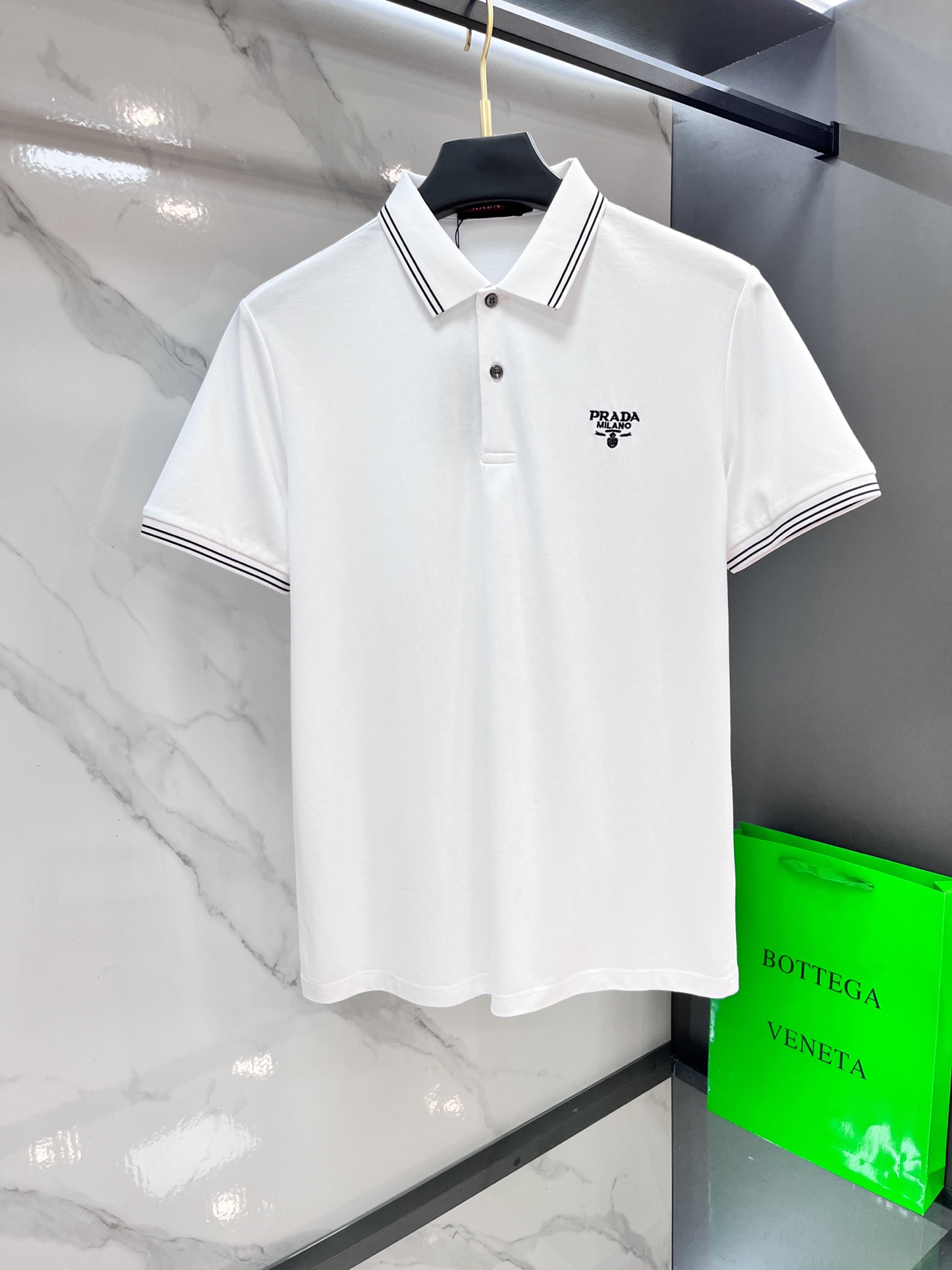 Prada 2026新款高端商务Polo 白领 单位人士必入单品！ 休闲商务翻领短袖，科技面料，体感非常