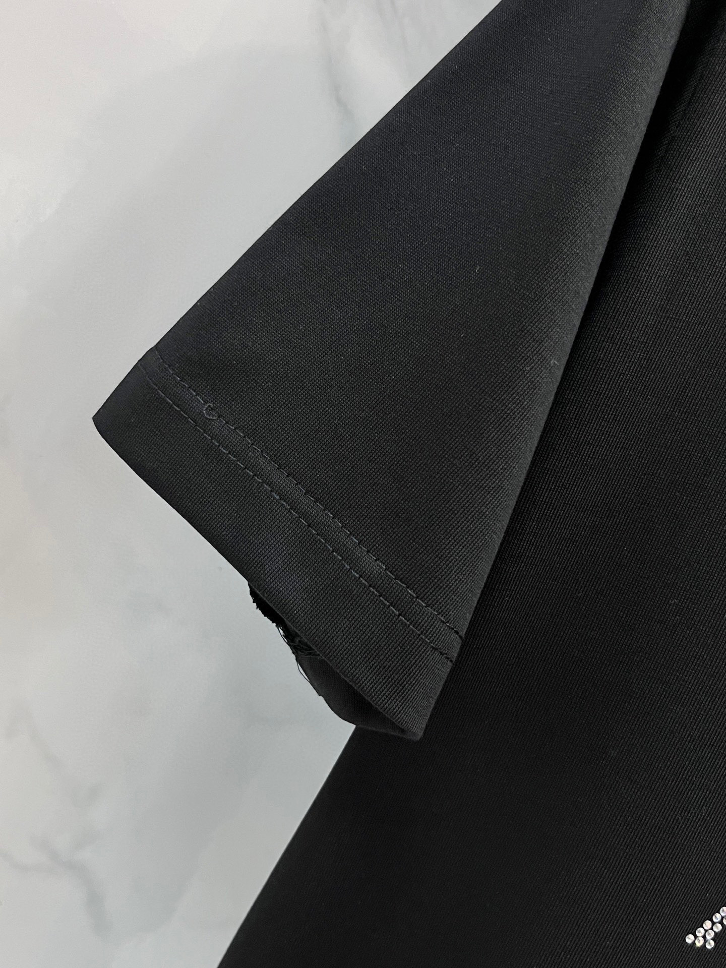 始祖鸟 2025春夏装欧洲GW专柜新款 走秀网红款定制 顶级原单时尚休闲短袖T恤。25ss潮人网红必备单