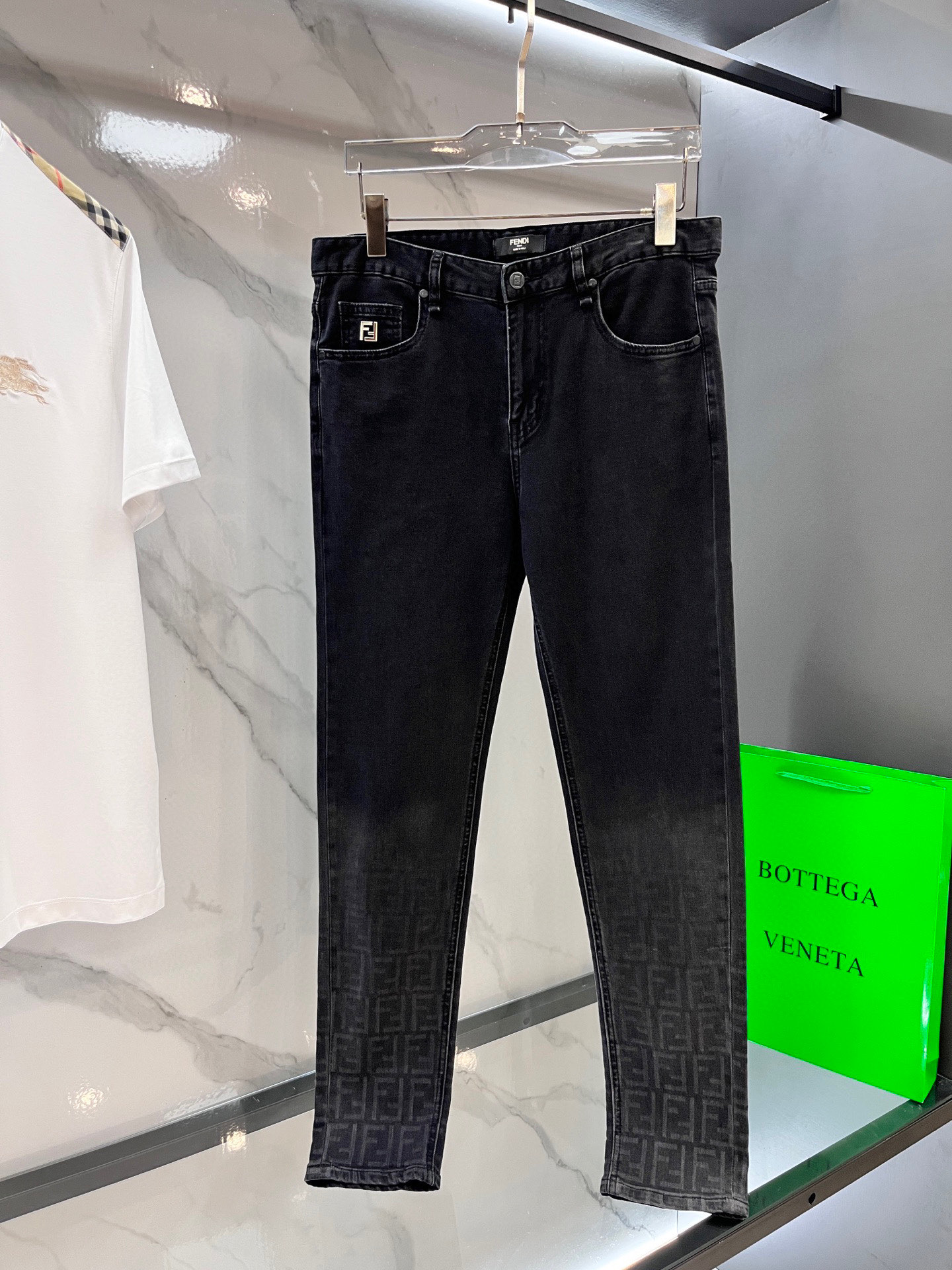  FENDI芬迪  2025ss春夏新款男士牛仔裤 精选进口丹宁牛仔面料 重工环保洗水 手感柔和 兼备耐