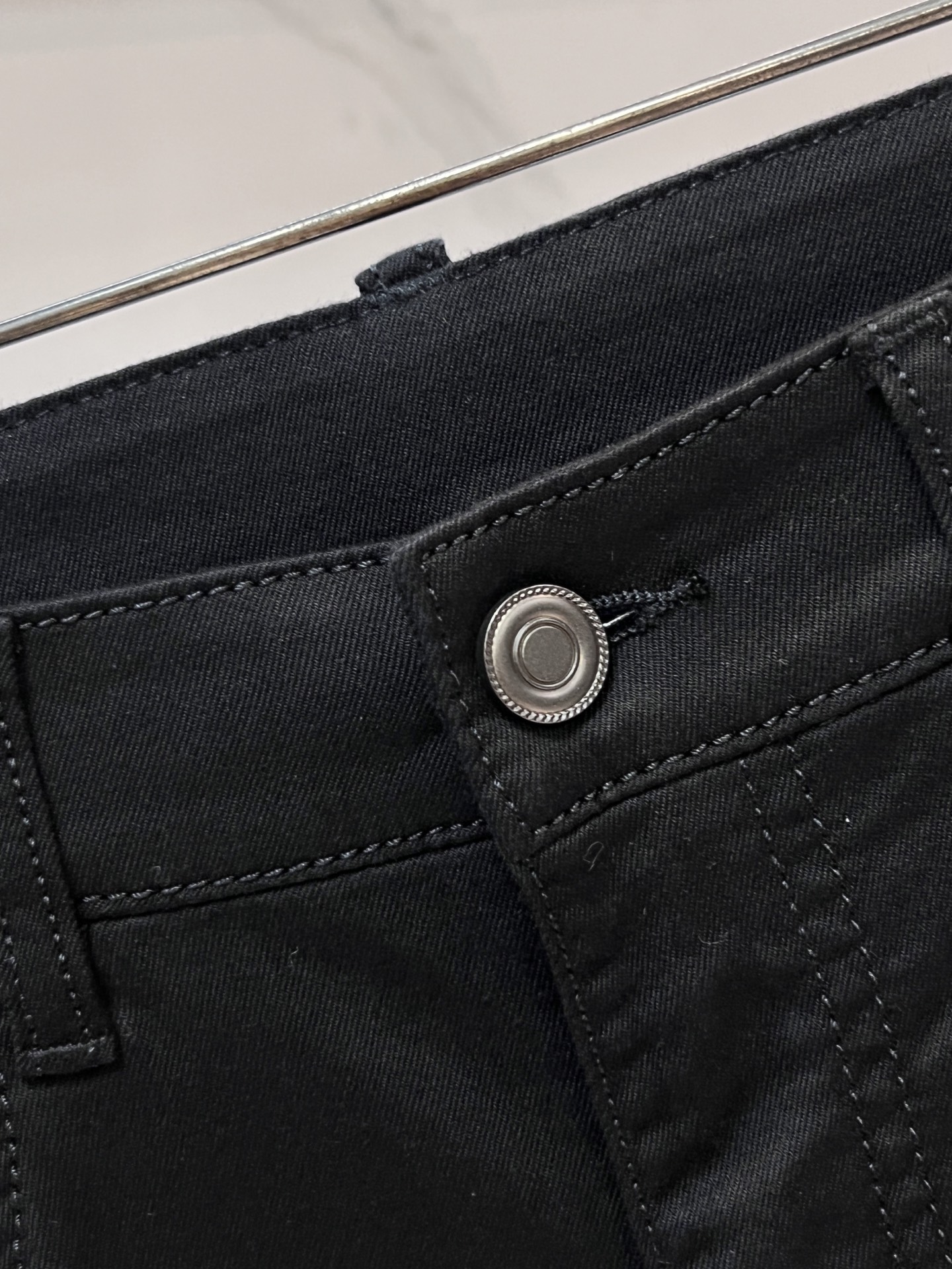 High-Quality Water-Washed Jeans with Hardware Decorations, Top-Notch Order for 2025SS – Size 29-38 - 图片 5