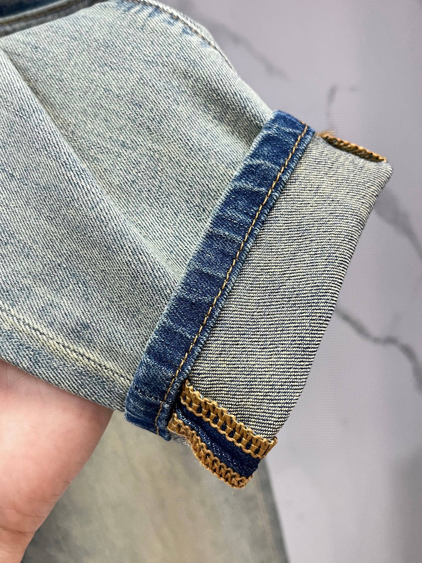 杰尼亚 2025SS早春新品薄款重工休闲牛仔裤👖，进口优质水洗弹力面料，上身舒适透气有弹力，客供五金辅料