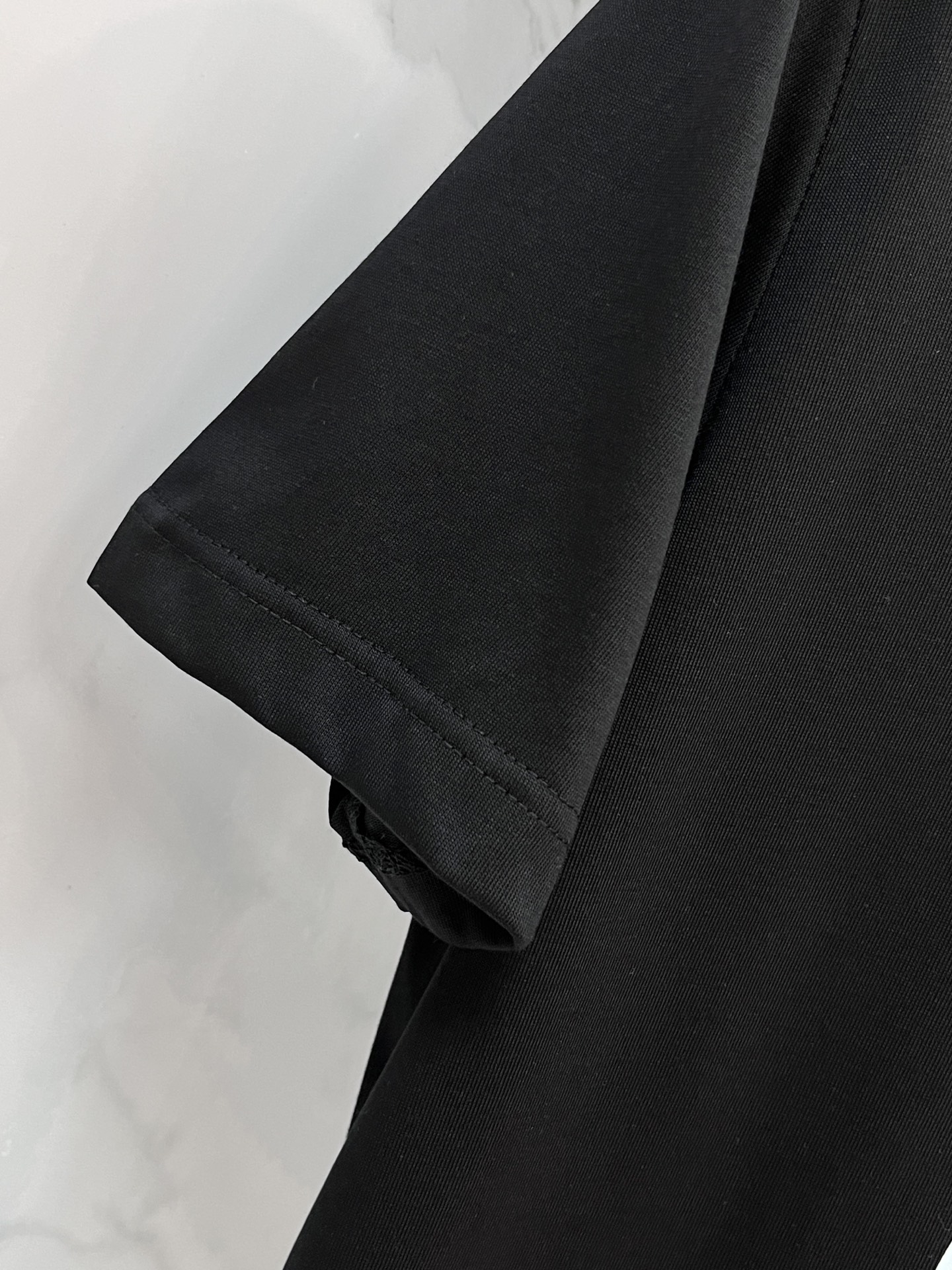 VERSACE/范思哲 2025春夏装欧洲GW专柜新款 走秀网红款定制 顶级原单时尚休闲短袖T恤。25s