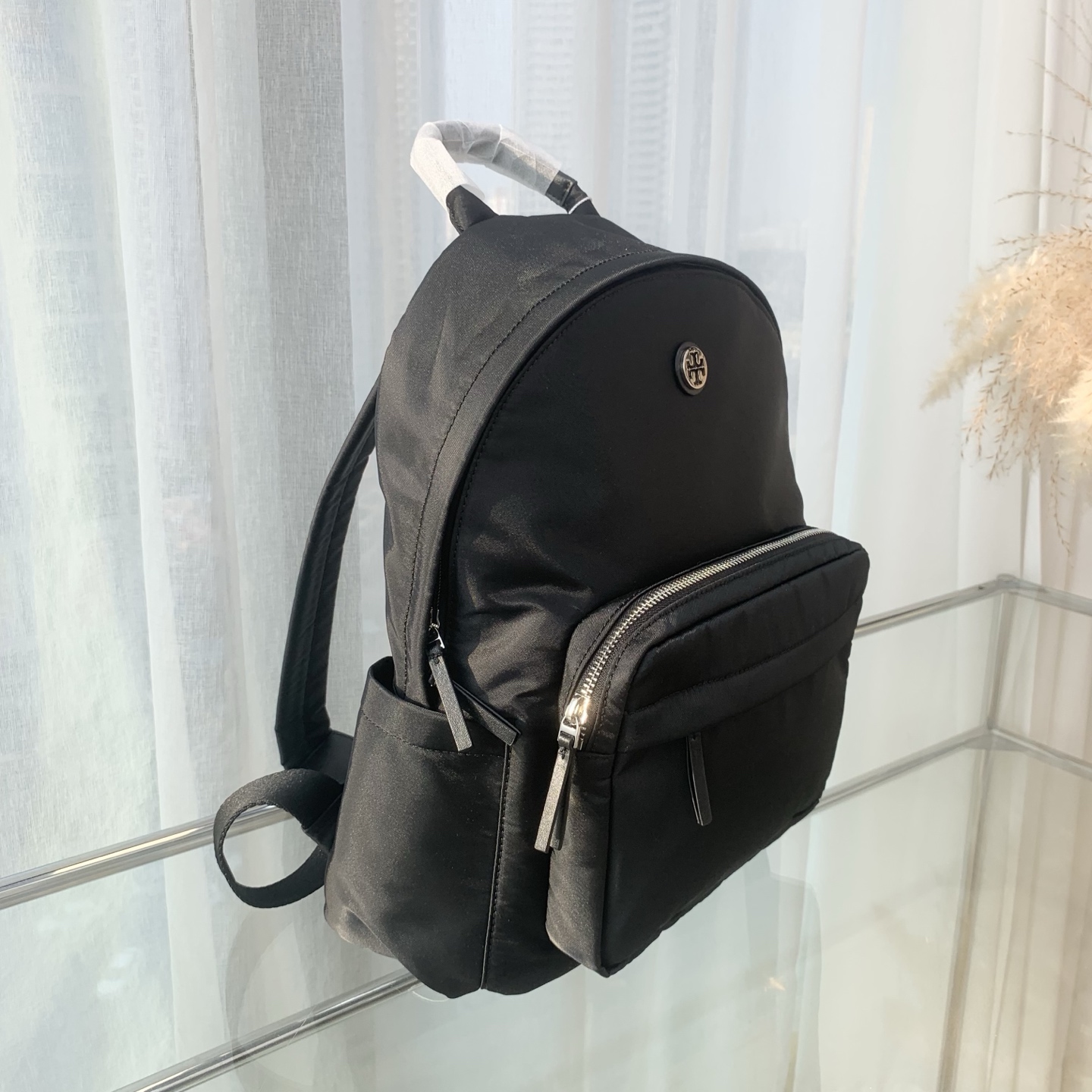 Tory Burch 黑色，尺寸28*33*10CM