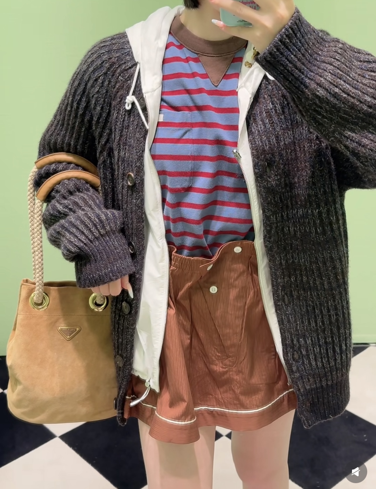 _dx-9sKXvcKcLTmaYB7YbEqlqOQ_B3KmT0zcYwVQ