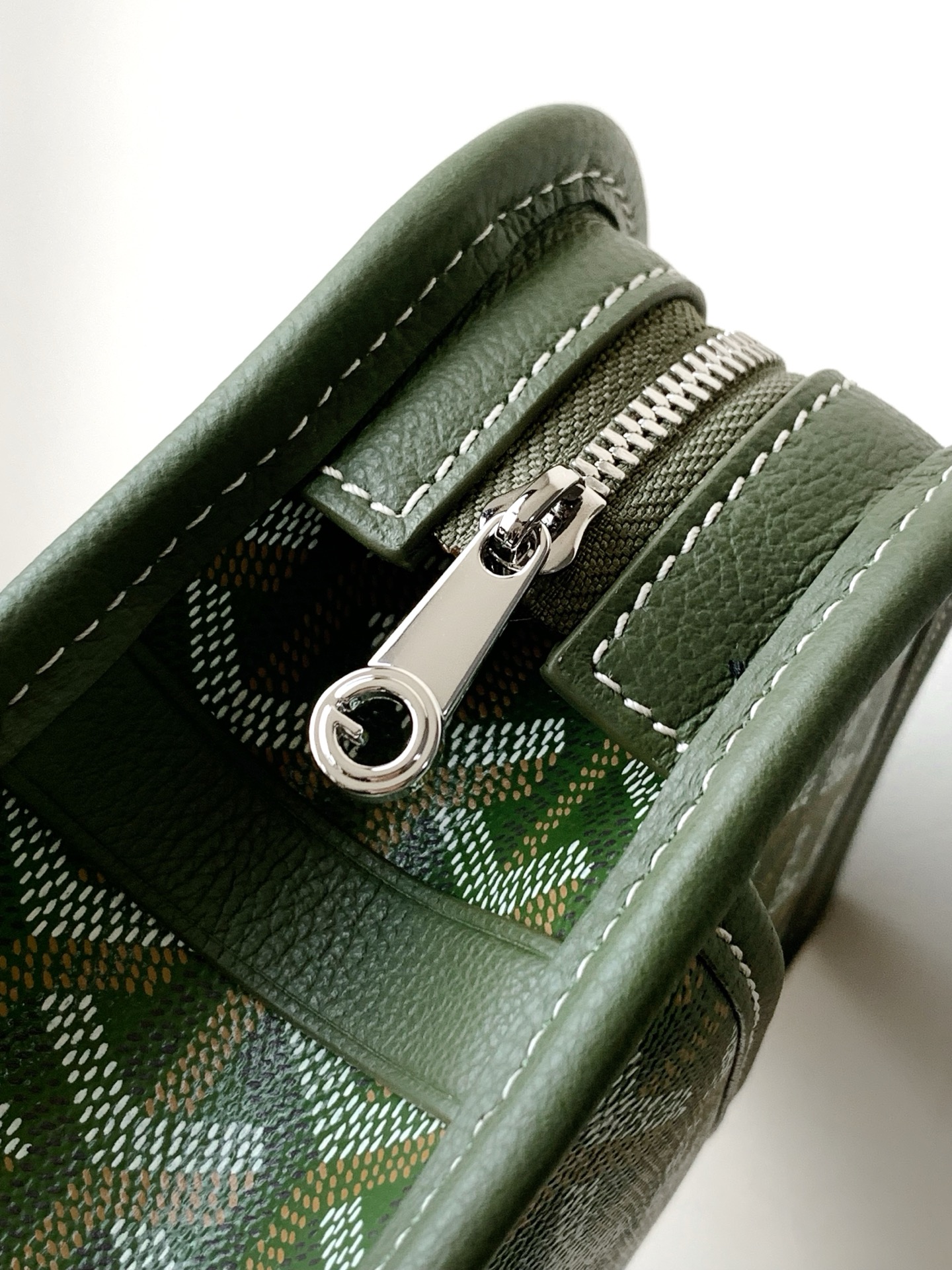 Goyard Luxury Handbag Collection 7
