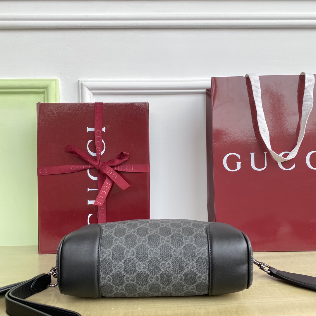 Gucci Men's GG Supreme Crossbody Bag, 23 cm, Brown 5 i1744260582 4628 2