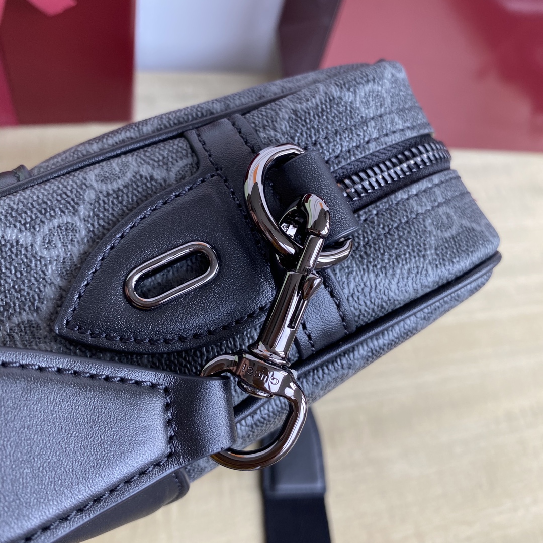 Gucci Men's GG Supreme Crossbody Bag, 23 cm, Brown 10 i1744260582 698 6