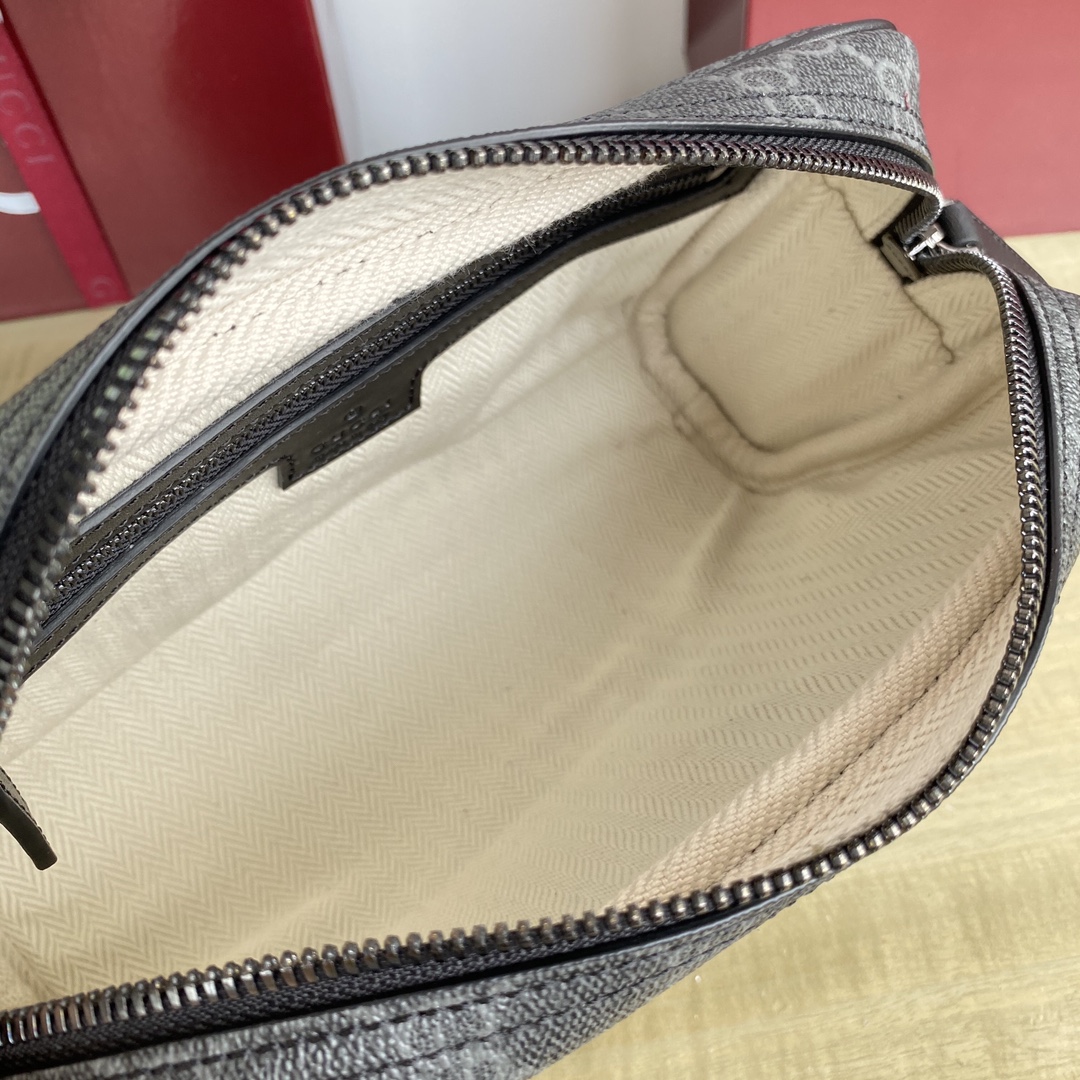 Gucci Men's GG Supreme Crossbody Bag, 23 cm, Brown 7 i1744260582 7160 4