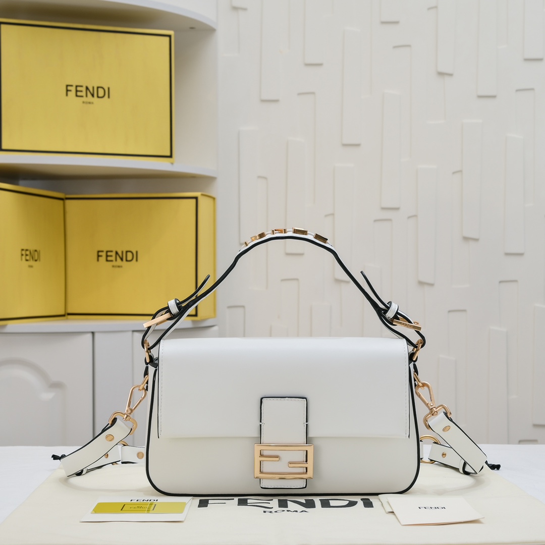 Fendi Taschen Handtaschen Gold Vintage Baguette