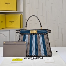 型号33200上新啦💗新款出货 ,现货首发Iconic Peekaboo ISeeU大号手袋,手工皮编织 型号33200上新啦💗新款出货 ,现货首发Iconic Peekaboo ISeeU大号手袋,手工皮编织