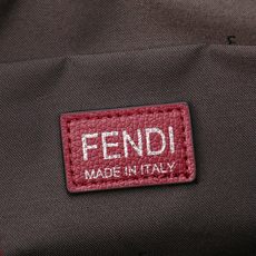 型号1117尺寸34*22cm 芬迪 Fendi Lui 男士斜挎包手提枕头包Lui的设计非常简洁,没有 型号1117尺寸34*22cm 芬迪 Fendi Lui 男士斜挎包手提枕头包Lui的设计非常简洁,没有