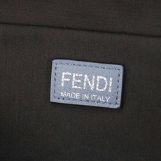 型号1117尺寸34*22cm 芬迪 Fendi Lui 男士斜挎包手提枕头包Lui的设计非常简洁,没有 型号1117尺寸34*22cm 芬迪 Fendi Lui 男士斜挎包手提枕头包Lui的设计非常简洁,没有