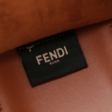 出货咯。小号全新size shine tote FÉŃĎI TOTE 托特包“阳光手提袋”简单字母LOG 出货咯。小号全新size shine tote FÉŃĎI TOTE 托特包“阳光手提袋”简单字母LOG