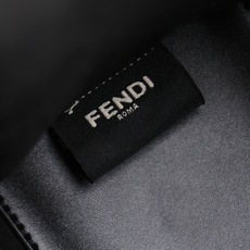 出货咯。小号全新size shine tote FÉŃĎI TOTE 托特包“阳光手提袋”简单字母LOG 出货咯。小号全新size shine tote FÉŃĎI TOTE 托特包“阳光手提袋”简单字母LOG